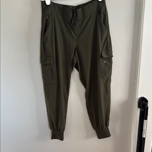 Women’s Olive Cargo Pants - Size L